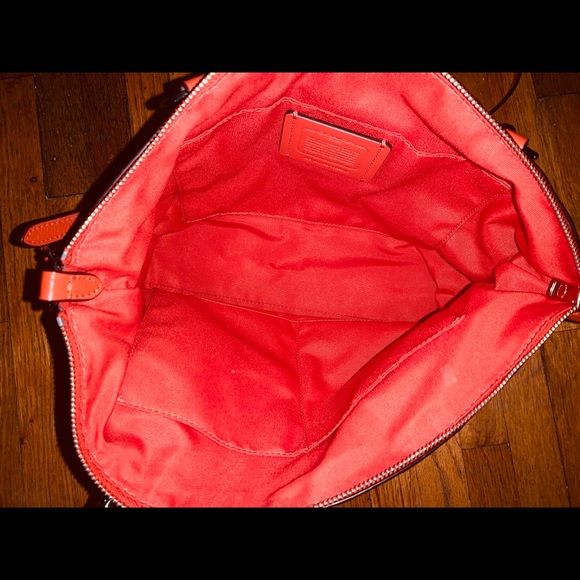 Coach Crossbody - Picture 2 of 3